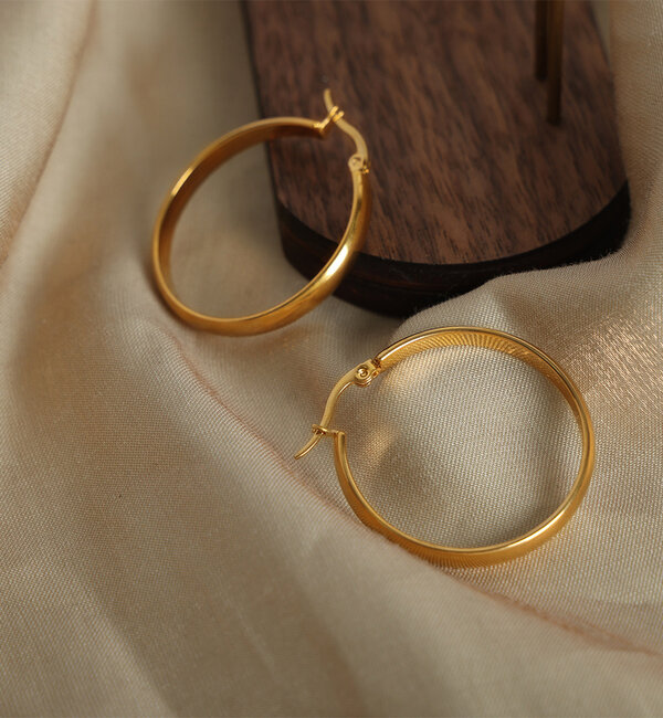 KAYA sieraden Large hoop earrings 35 mm | Stainless Steel Gold