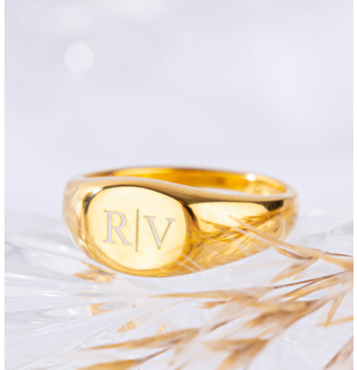 KAYA sieraden Men's Signet Ring with Initials | Gold Plated