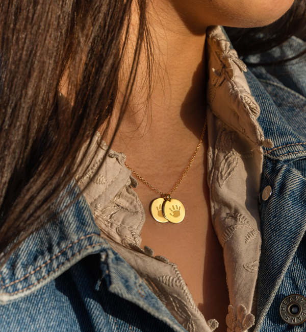 Gegraveerde sieraden Necklace with Two Charms with Handprints