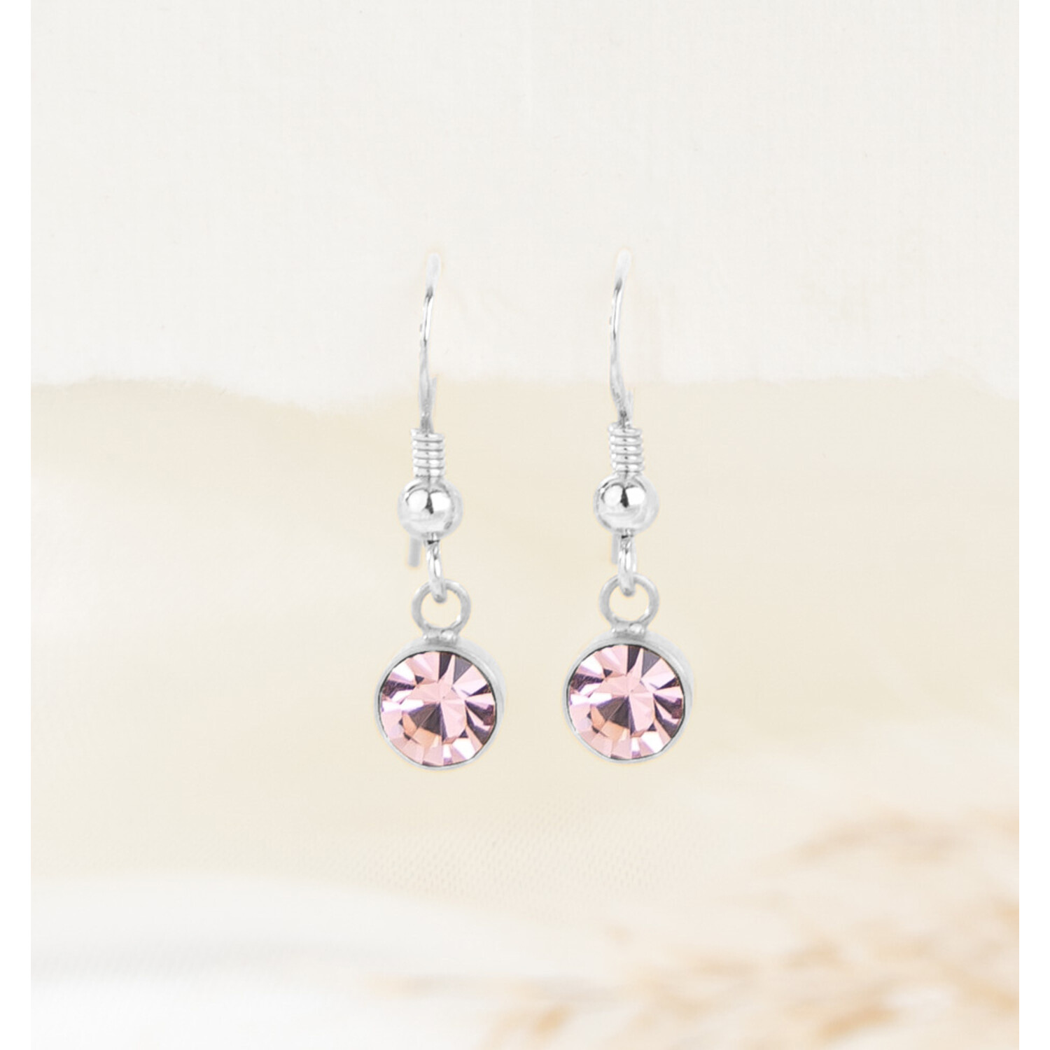 Swarovski Dextera oorringen met kristal • Zilver • de Bijenkorf Swarovski Dextera oorringen met kristal • Zilver • de Bijenkorf