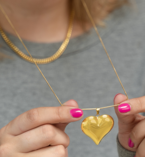 KAYA sieraden Chubby Heart Necklace 'Queen of Drama' | Stainless Steel Gold