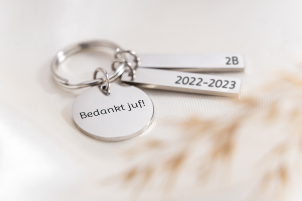sleutelhanger met naambedels 