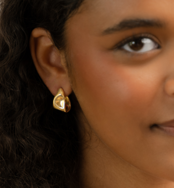 KAYA sieraden Bold Oorringen Open Ovaal  |  Stainless Steel Goud