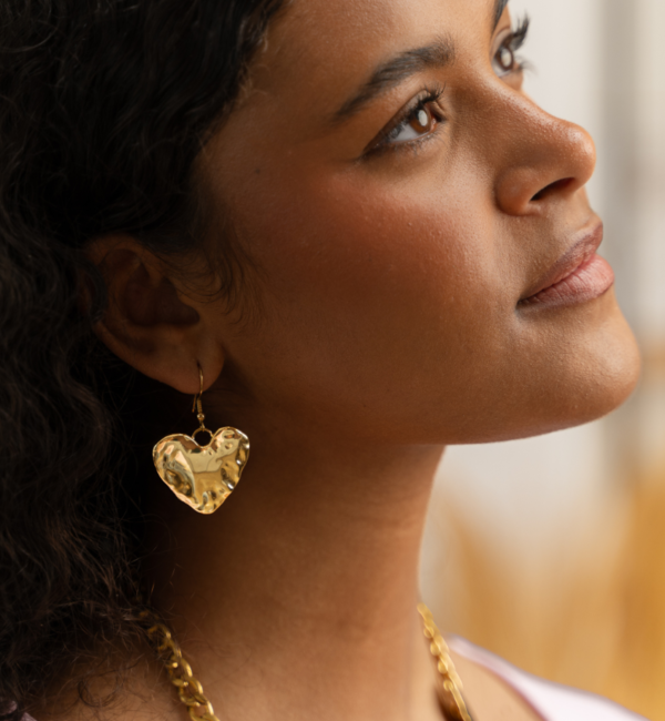 KAYA sieraden 'Heart Attack' Statement Earrings I Stainless Gold