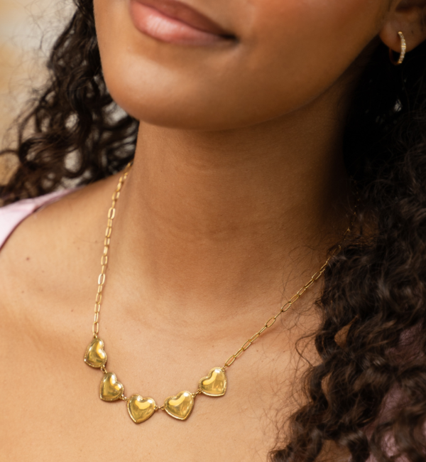 KAYA sieraden Necklace five heart charms 'Beaded Hearts' I Stainless Gold - Copy