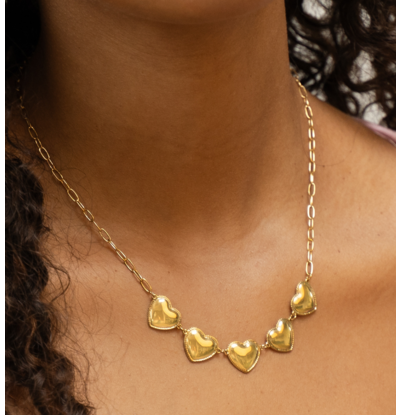 KAYA sieraden Ketting vijf hartjes bedels 'Beaded Hearts'
