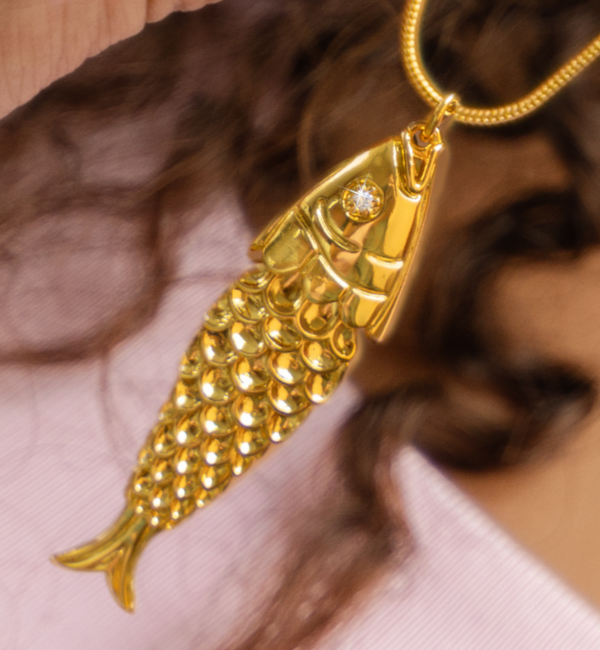 KAYA sieraden Long necklace 'Big Vis' I Stainless Steel Gold