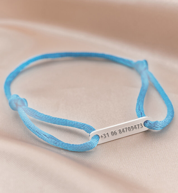KAYA sieraden SOS children’s bracelet with phone number in baby blue | Stainless Steel