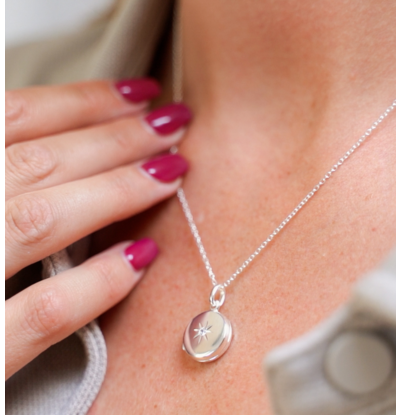 Gegraveerde sieraden Necklace with Photo ‘Diamond’ Round Locket