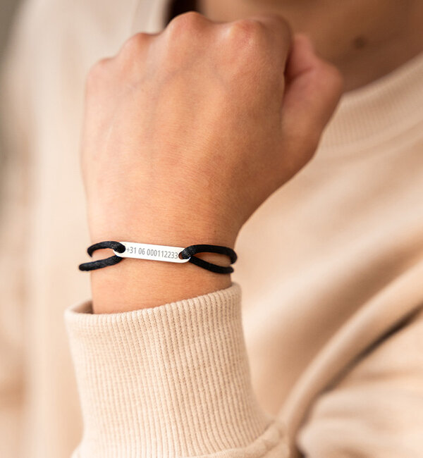 KAYA sieraden Jongens armband Satijn Gravure I Zwart