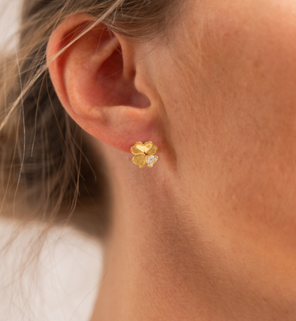 KAYA sieraden Studs Klaver met kristal