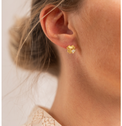 KAYA sieraden Luxury clover studs with zirconia