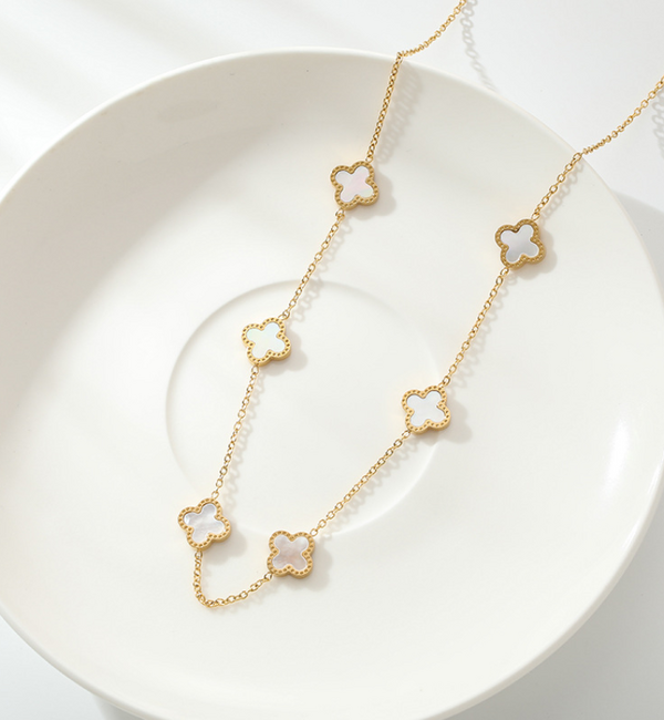 KAYA sieraden Necklace Large Clovers White | Stainless Steel