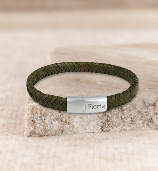 KAYA sieraden Boys' Braided Leather Bracelet with Engraving