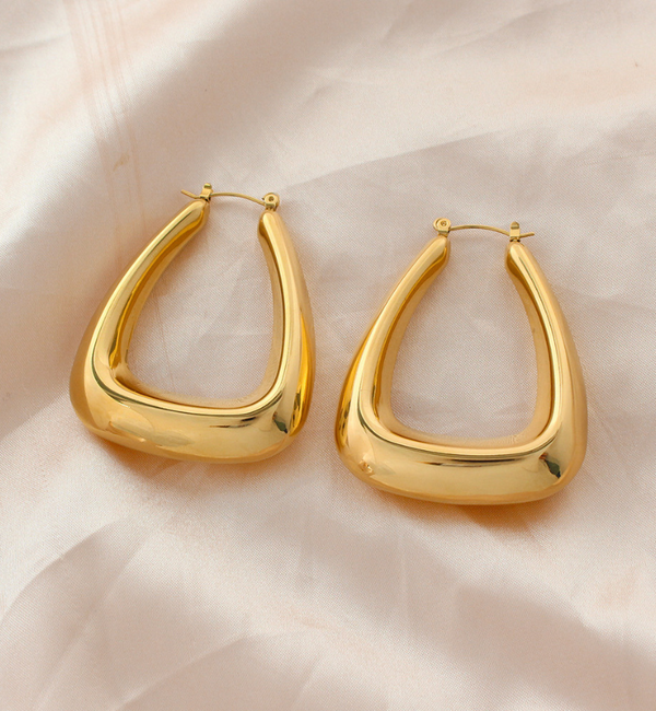 KAYA sieraden Bold Oorbellen Triangle | Stainless Steel