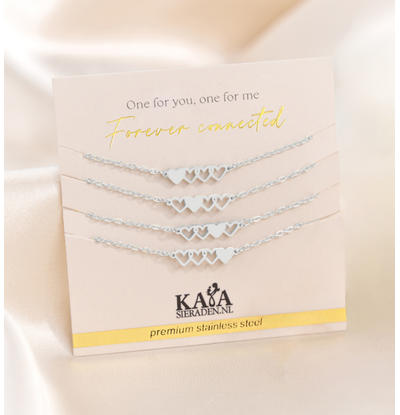KAYA sieraden Vriendschapsarmbandjes vier hartjes