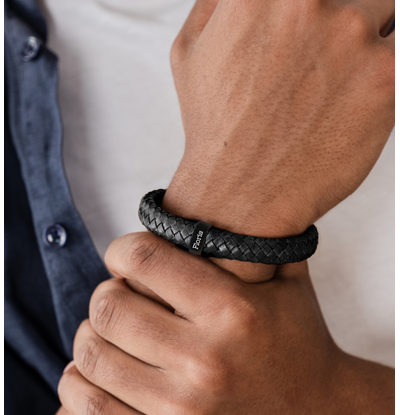 KAYA sieraden Jongens armband met naam Leer Rock My World Zwart