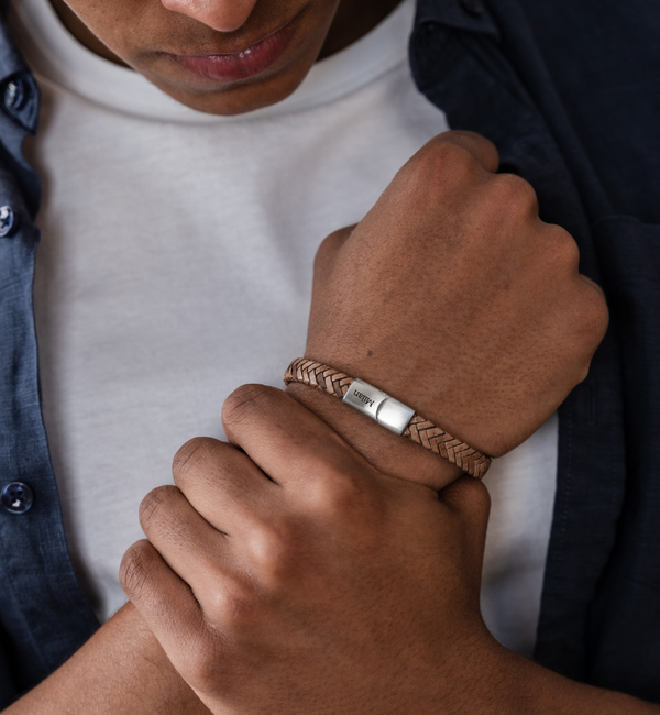 KAYA sieraden Boys' Braided Leather Bracelet with Engraving