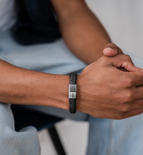Gegraveerde sieraden Armband Heren met Vingerafdruk en Naam Leer