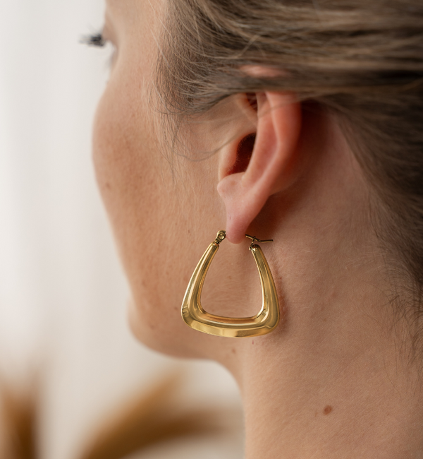 KAYA sieraden Bold Oorbellen Triangle | Stainless Steel