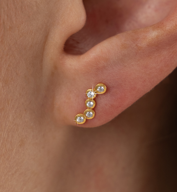 KAYA sieraden Luxe Studs Wave met zirkonia steentjes