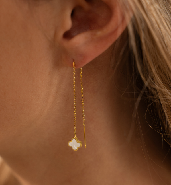 KAYA sieraden Long Clover Earrings | Stainless Steel - White