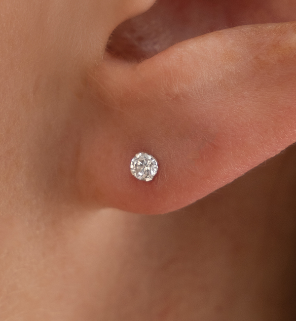 KAYA sieraden Luxe Studs Minimalistische Zirkonia - Small