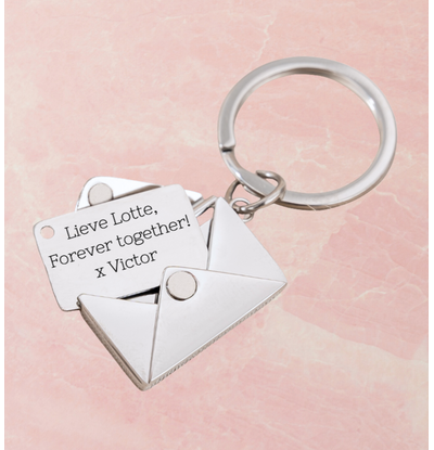 KAYA sieraden Sleutelhanger 'Brief' met gravure