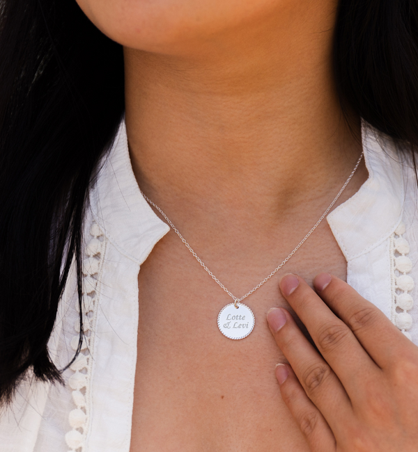 KAYA sieraden Losse Graveerbedel Beaded Disc