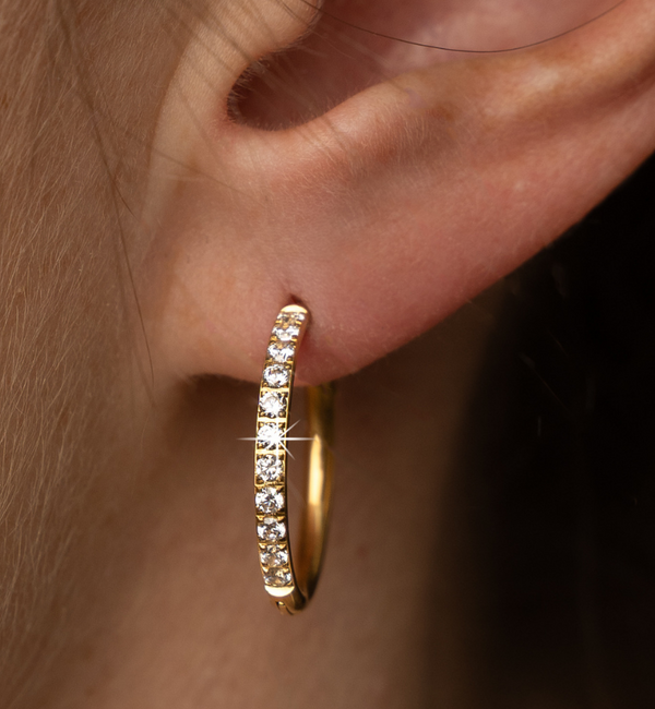 KAYA sieraden Shiny oorringen met steentjes 14mm