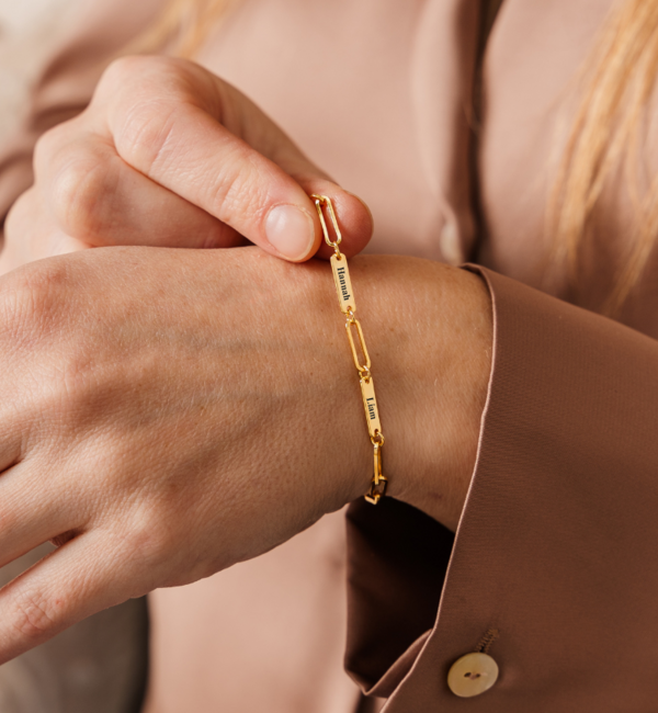 KAYA sieraden Personalized Chain Bracelet with Name ‘Closed Forever’ | Choose your names - Copy