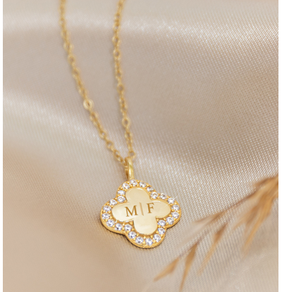 KAYA sieraden Pavé Klaver Ketting met Letters I Zirkonia Kristallen