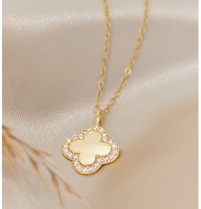 KAYA sieraden Pavé Clover Necklace | Zirconia Crystals