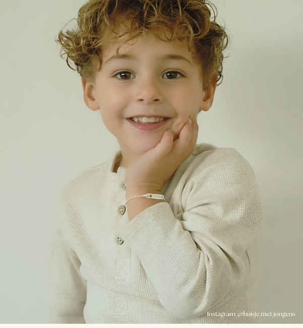 KAYA sieraden Personalized Bracelet ‘Classic Bar’ with Star