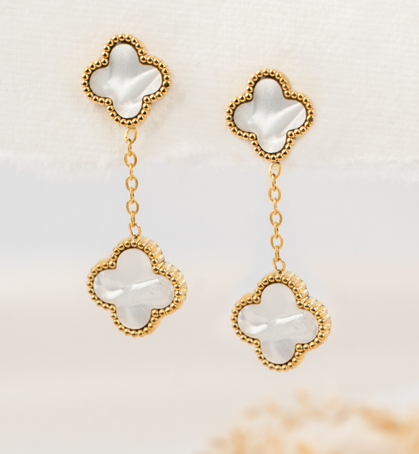 KAYA sieraden  Earrings Clover Mother of Pearl | Stainless Steel - White