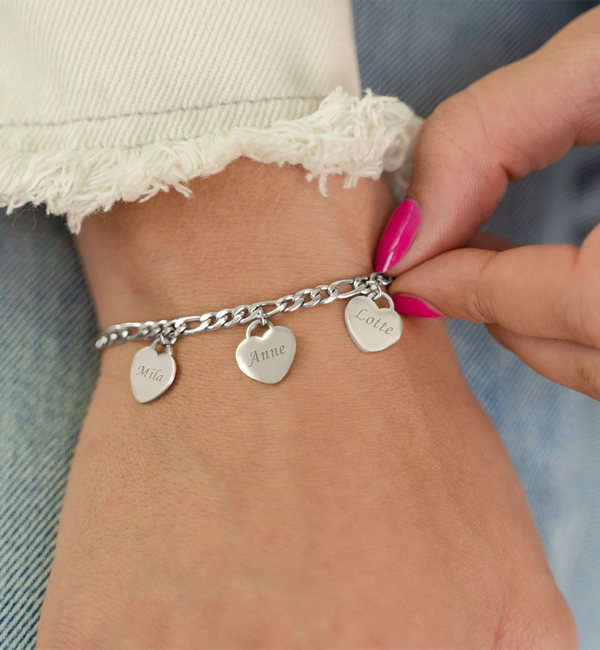 KAYA sieraden Armband met Namen | 5 Hartjes | Stainless Steel
