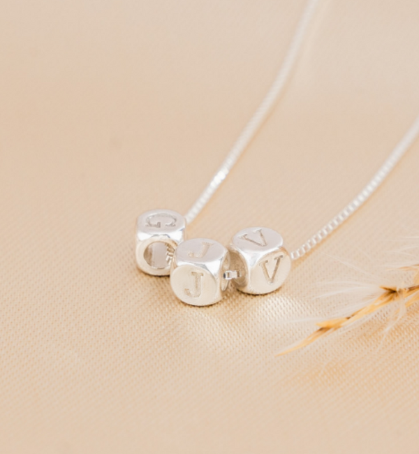 KAYA sieraden Ketting met Letter 'Cubes' | 1 Initiaal