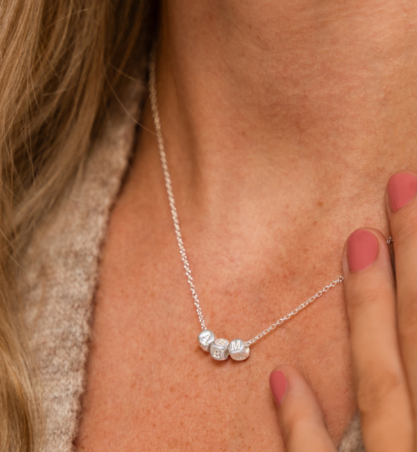 KAYA sieraden Necklace with Letter 'Cubes' | 3 Initials