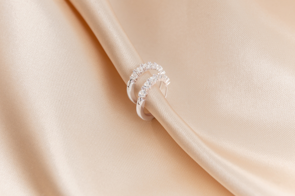 Creolen met geboortesteentjes april