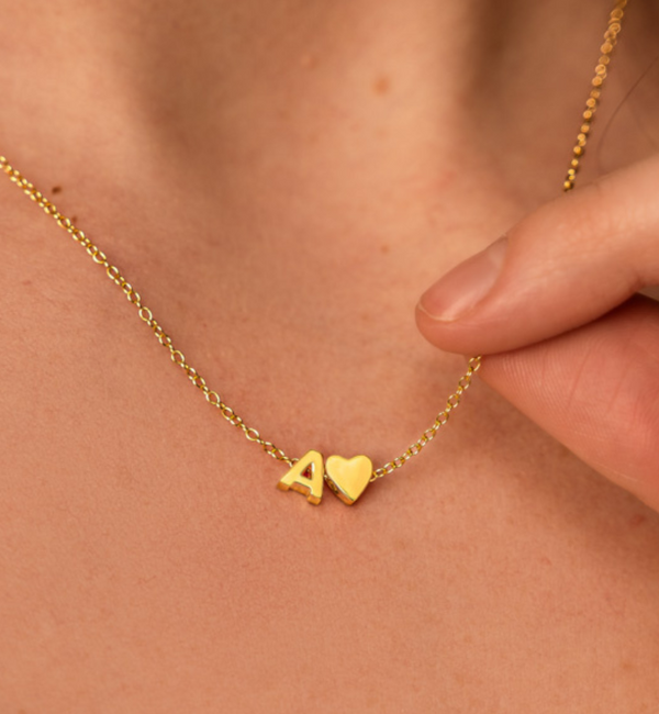 KAYA sieraden Letter + Heart Necklace