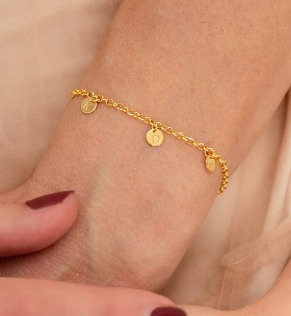 KAYA sieraden Armband met Letter Bedels naar Keuze