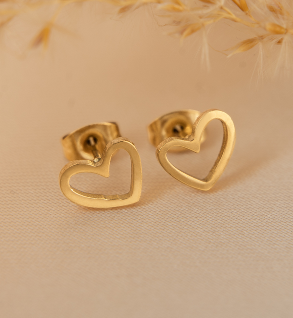 KAYA sieraden Studs with Open Heart | Stainless Steel Gold