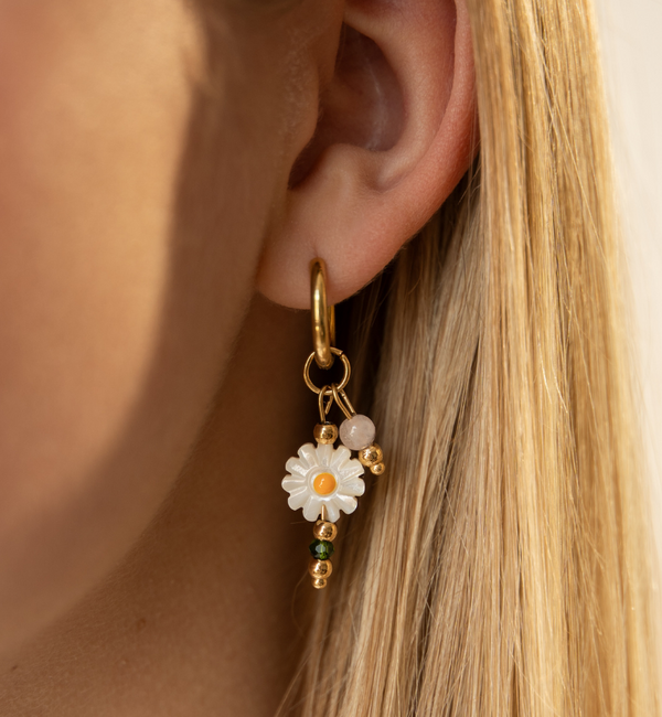 KAYA sieraden Botanical Oorringen met Bloem en Kralen | Stainless Steel