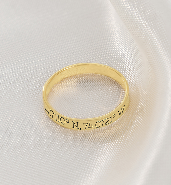 KAYA sieraden Personalized Ring with Coordinate Engraving - Gold Plated