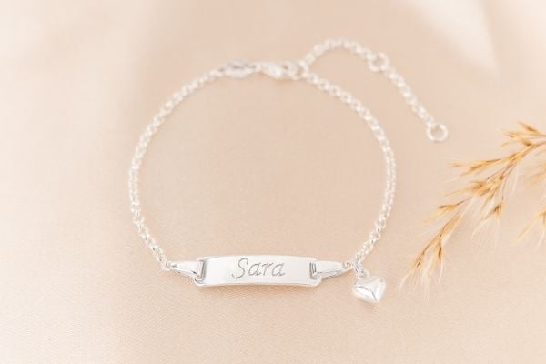 Classic bar armband met naam zilver