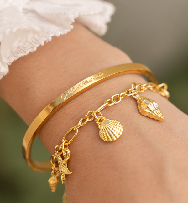 KAYA sieraden Bangle 'Golden Vibes Only' | Stainless Steel