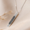 Gegraveerde sieraden Vertical bar necklace with fingerprint