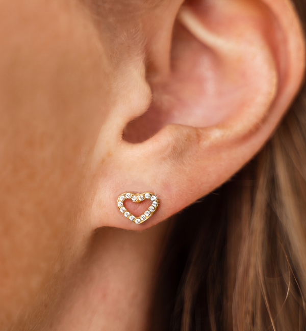 KAYA sieraden Open Heart Studs with Crystals | Stainless Steel