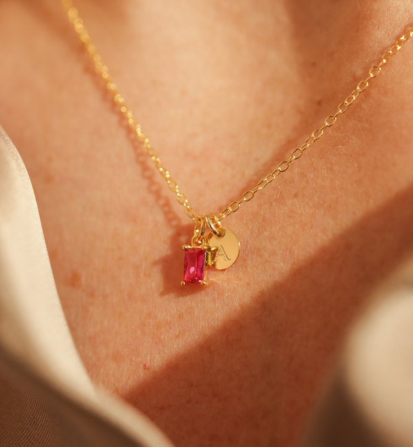KAYA sieraden Ketting met Geboortesteen en Letter | Baquette