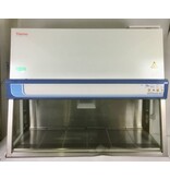 Thermo Scientific Thermo Herasafe KS 18 Biological Safety Cabinet